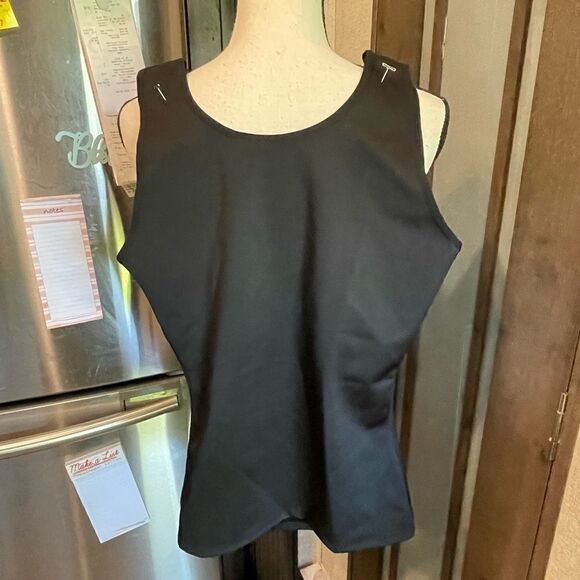 NWT 2 Body shape wear - Picture 3 of 10